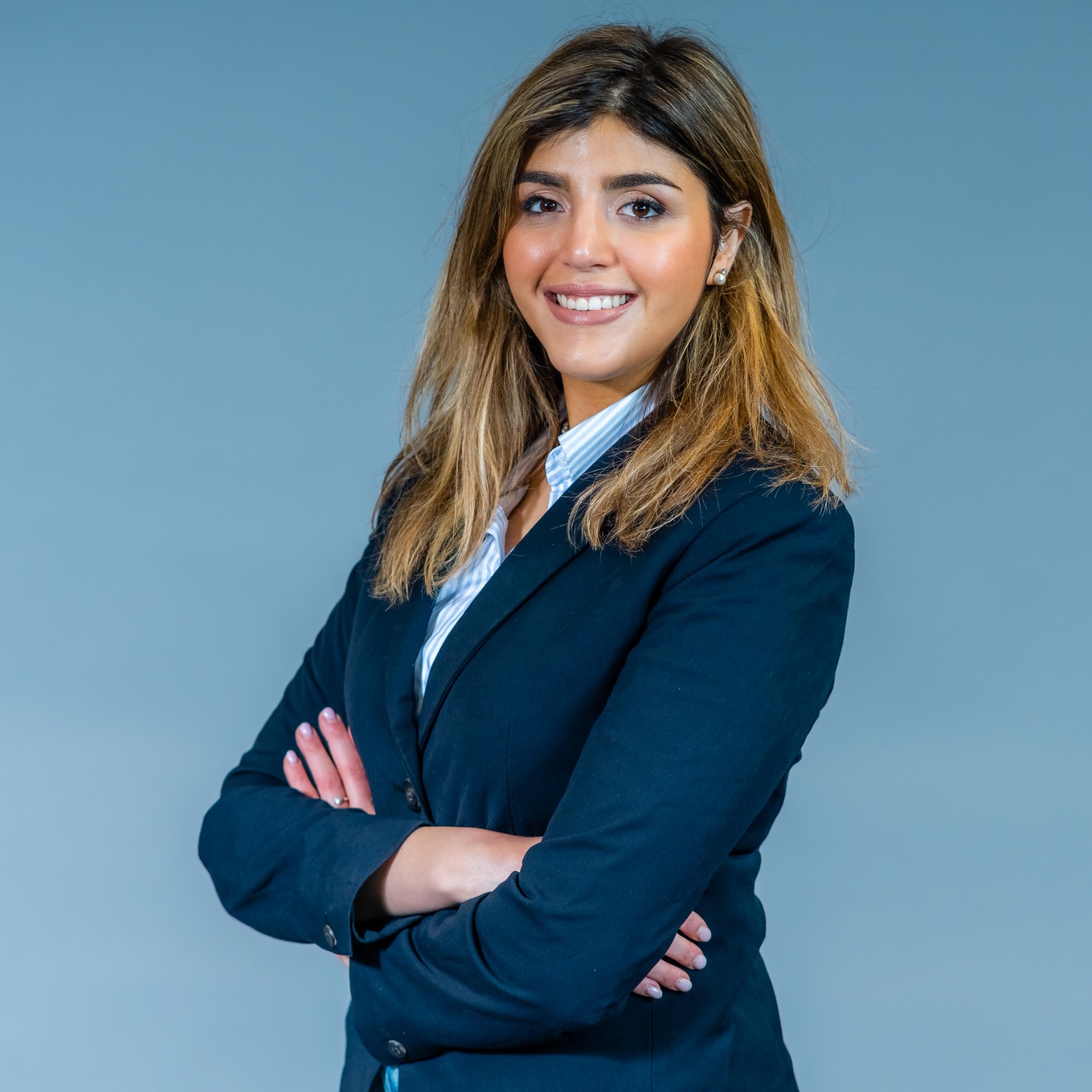 בוגרת משפטים